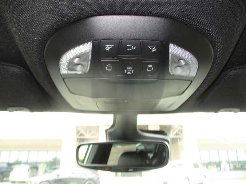 Chrysler Pacifica Select 2027