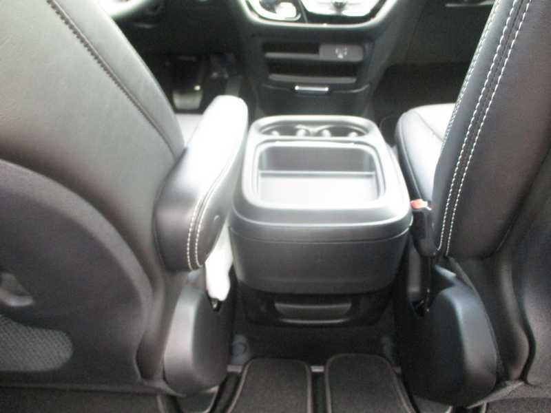 Chrysler Pacifica Select 2027