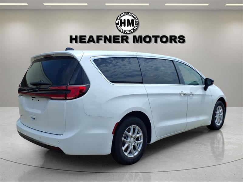 Chrysler Pacifica Select 2027
