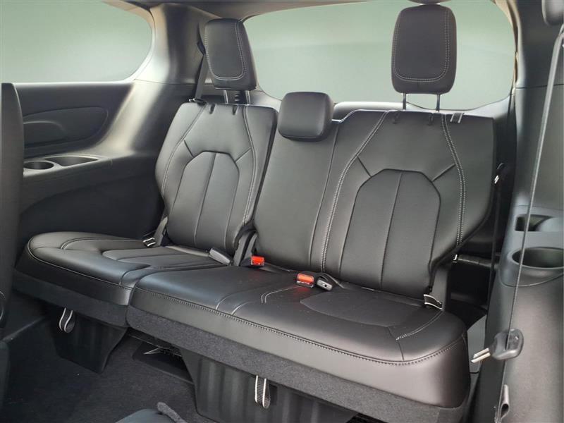 Chrysler Pacifica Select 2027