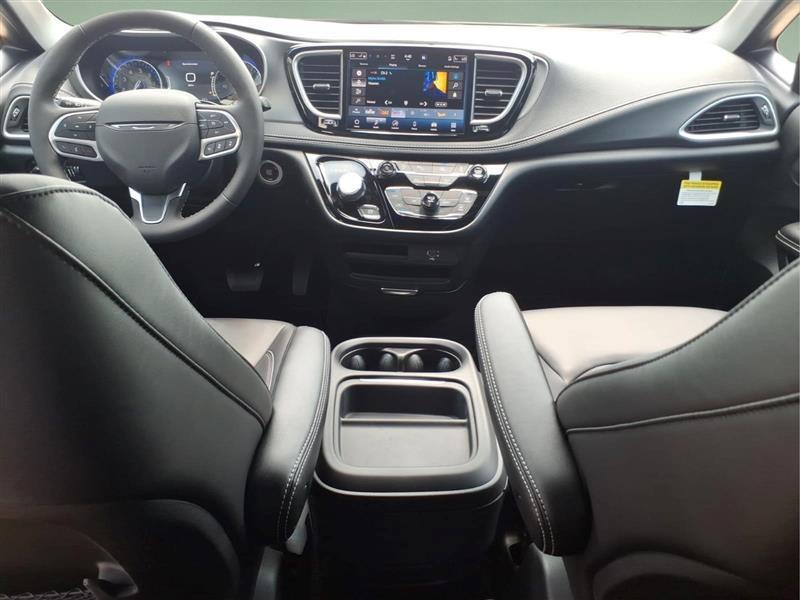 Chrysler Pacifica Select 2027