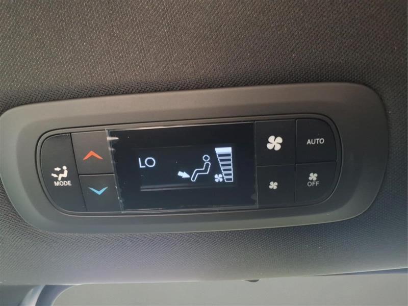 Chrysler Pacifica Select 2027