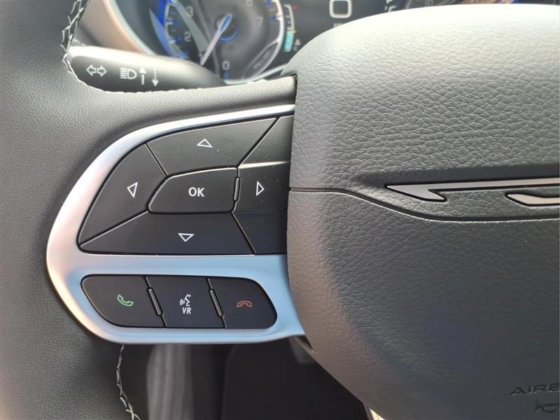 Chrysler Pacifica Select 2027