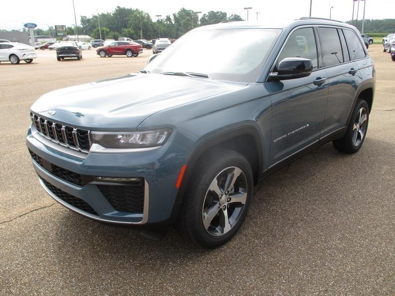 Jeep Grand Cherokee Limited 2WD 2026