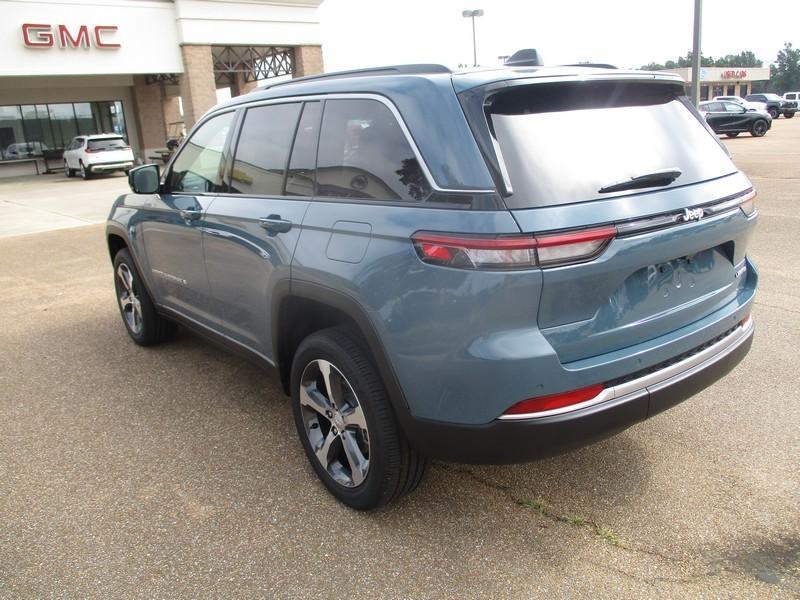 Jeep Grand Cherokee Limited 2WD 2026