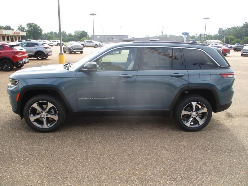 Jeep Grand Cherokee Limited 2WD 2026