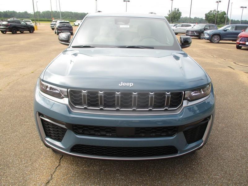 Jeep Grand Cherokee Limited 2WD 2026
