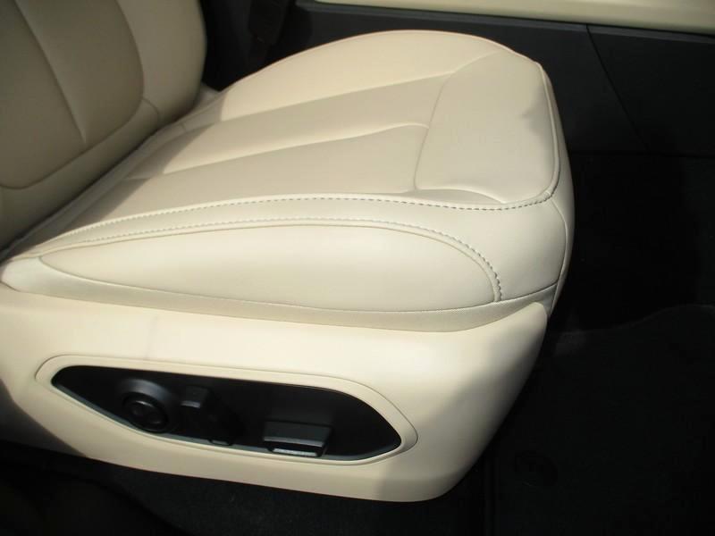 Jeep Grand Cherokee Limited 2WD 2026