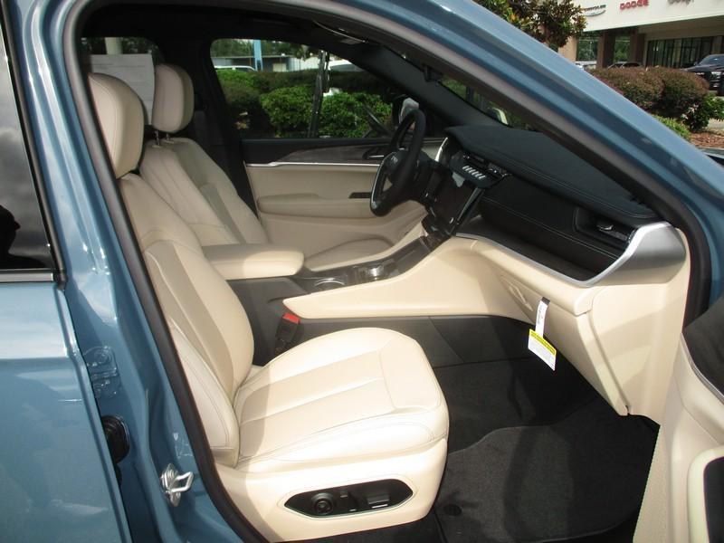 Jeep Grand Cherokee Limited 2WD 2026