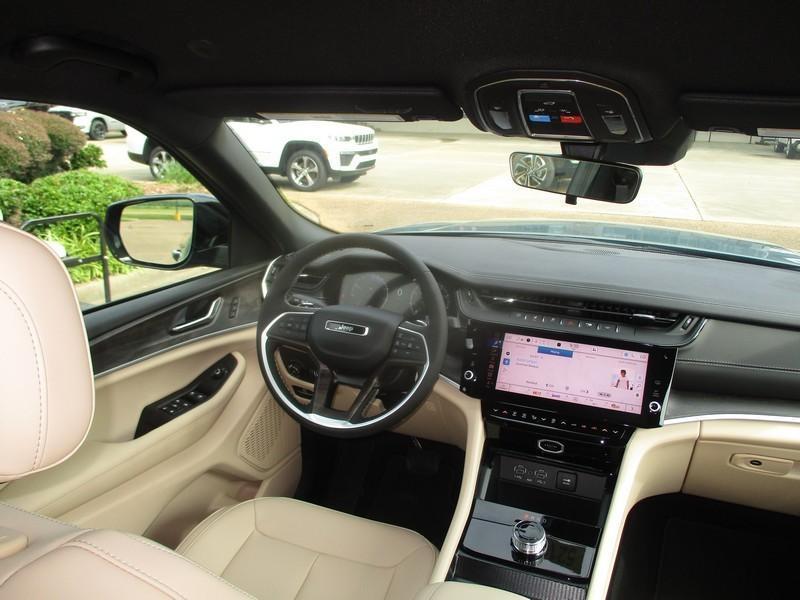 Jeep Grand Cherokee Limited 2WD 2026