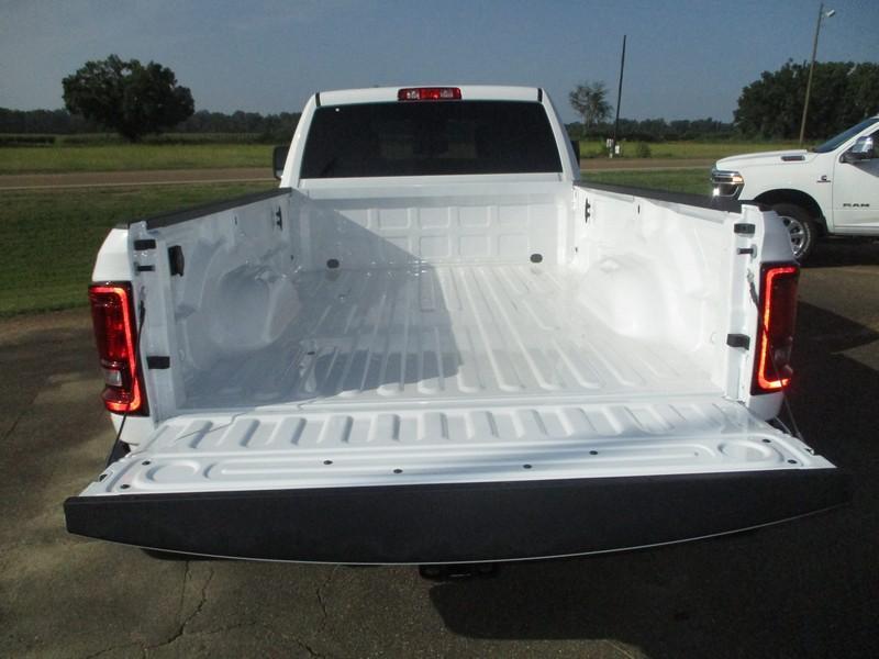 RAM 2500 Tradesman Crew Cab LWB 2WD 2026