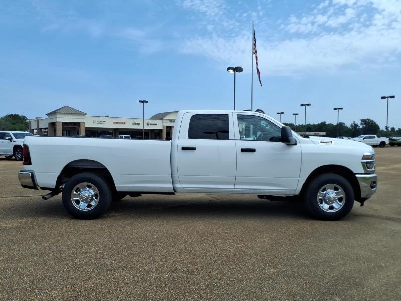 RAM 2500 Tradesman Crew Cab LWB 2WD 2026