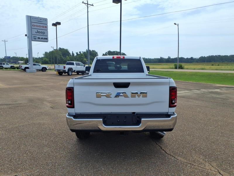 RAM 2500 Tradesman Crew Cab LWB 2WD 2026