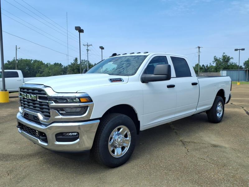 RAM 2500 Tradesman Crew Cab LWB 2WD 2026