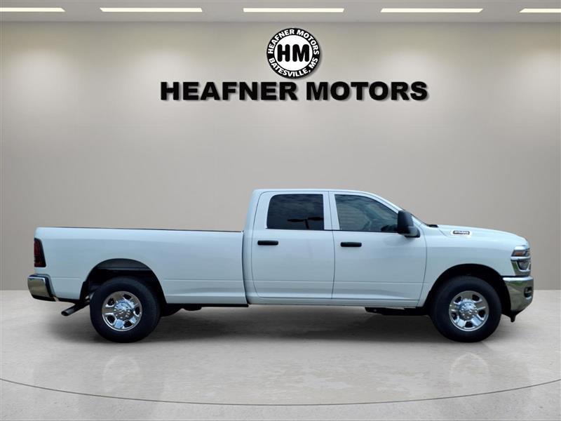 RAM 2500 Tradesman Crew Cab LWB 2WD 2026