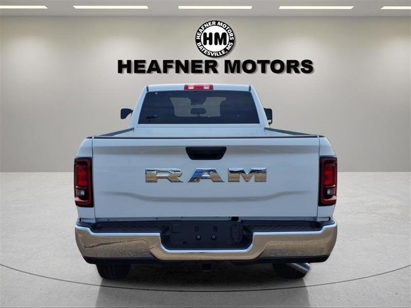 RAM 2500 Tradesman Crew Cab LWB 2WD 2026