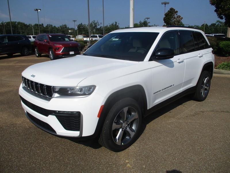 Jeep Grand Cherokee Limited 2WD 2026