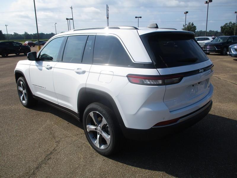 Jeep Grand Cherokee Limited 2WD 2026