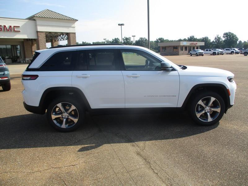 Jeep Grand Cherokee Limited 2WD 2026