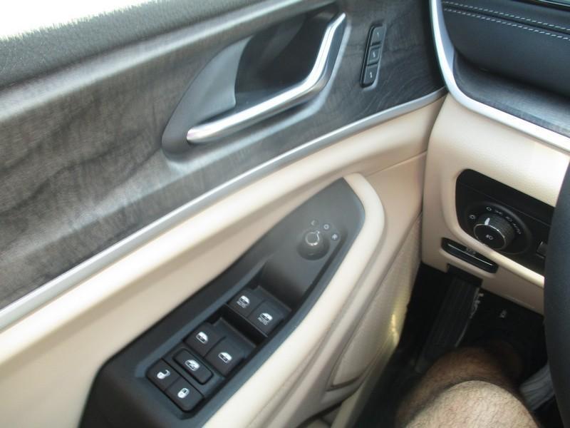 Jeep Grand Cherokee Limited 2WD 2026