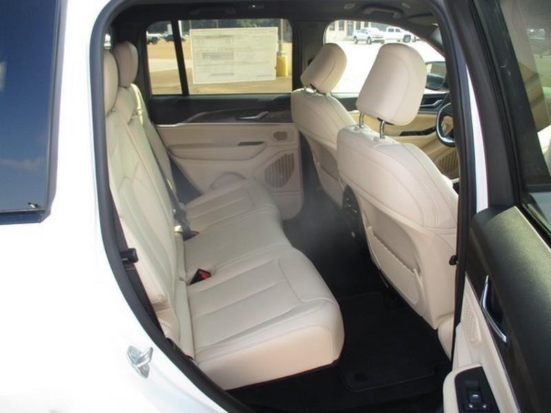 Jeep Grand Cherokee Limited 2WD 2026