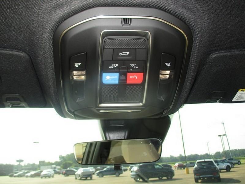 Jeep Grand Cherokee Limited 2WD 2026