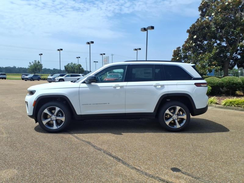Jeep Grand Cherokee Limited 2WD 2026