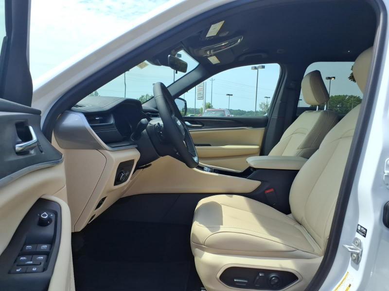 Jeep Grand Cherokee Limited 2WD 2026