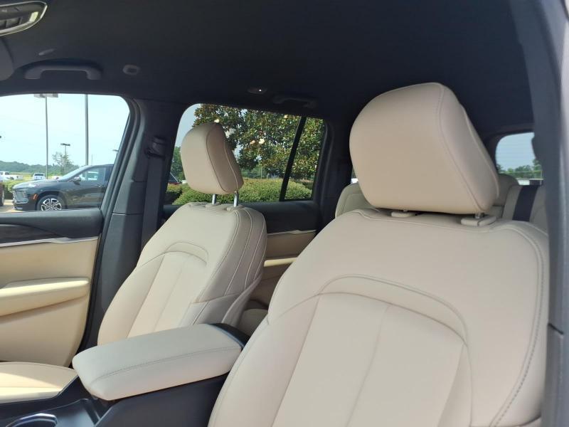 Jeep Grand Cherokee Limited 2WD 2026
