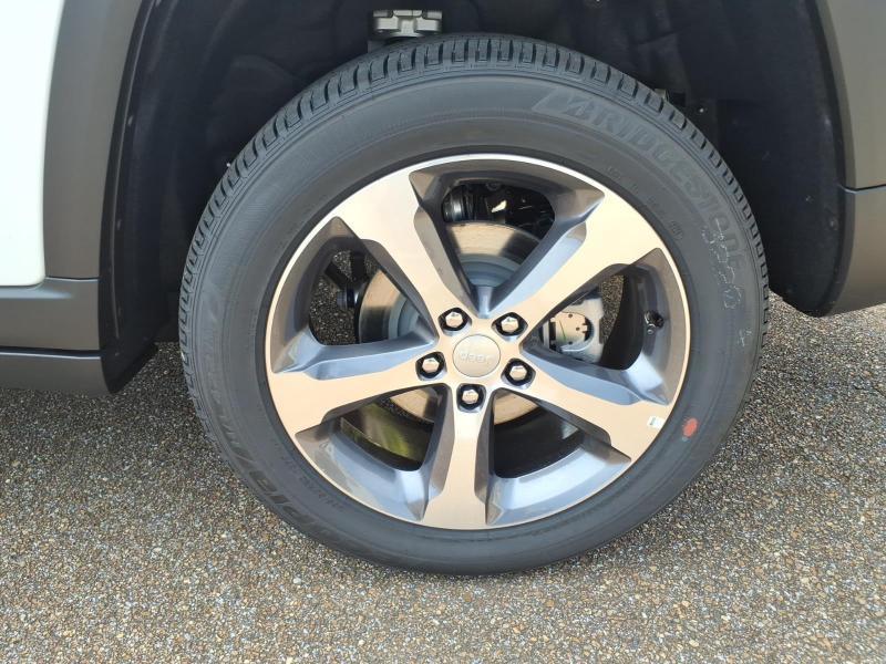Jeep Grand Cherokee Limited 2WD 2026