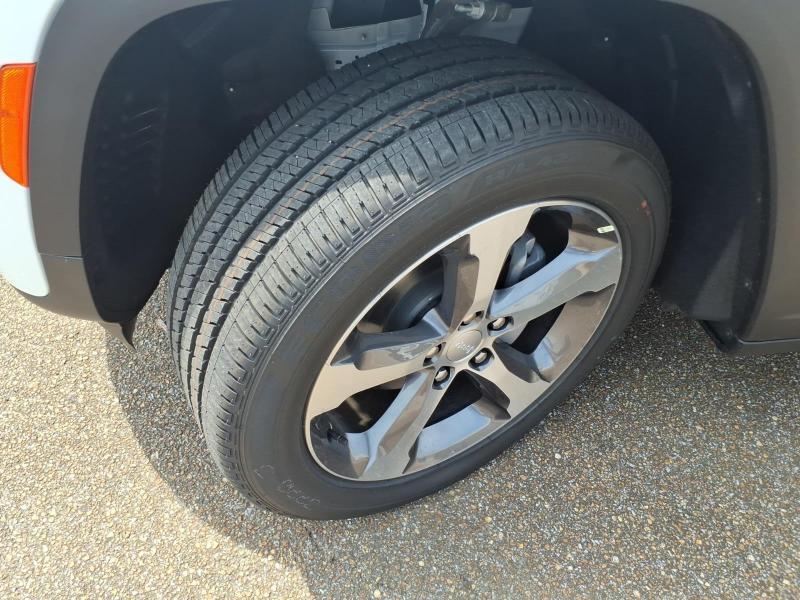 Jeep Grand Cherokee Limited 2WD 2026