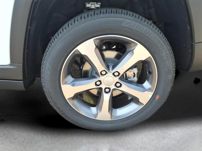 Jeep Grand Cherokee Limited 2WD 2026