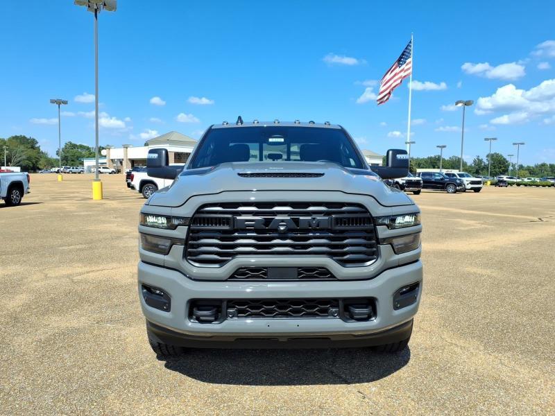 RAM 2500 Tradesman Crew Cab SWB 4WD 2027