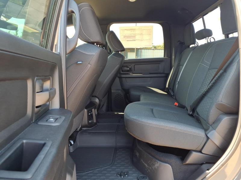 RAM 2500 Tradesman Crew Cab SWB 4WD 2027