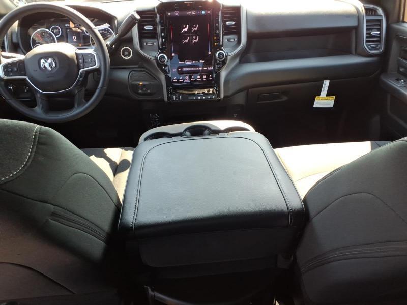 RAM 2500 Tradesman Crew Cab SWB 4WD 2027
