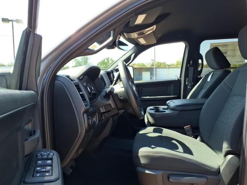 RAM 2500 Tradesman Crew Cab SWB 4WD 2027