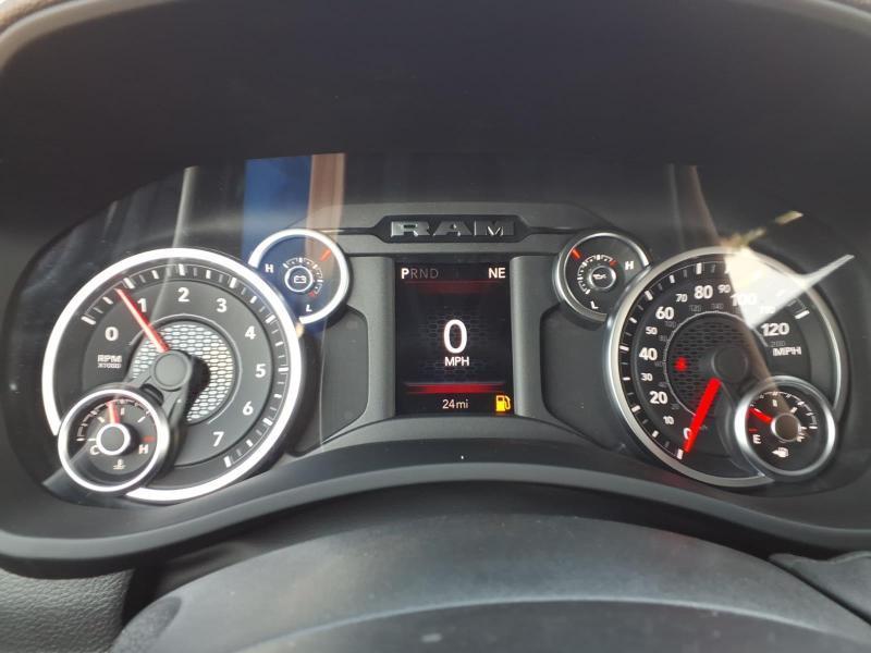 RAM 2500 Tradesman Crew Cab SWB 4WD 2027