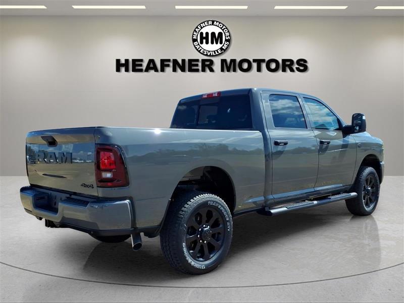 RAM 2500 Tradesman Crew Cab SWB 4WD 2027
