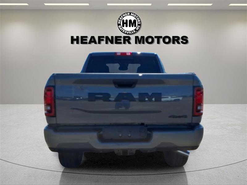 RAM 2500 Tradesman Crew Cab SWB 4WD 2027