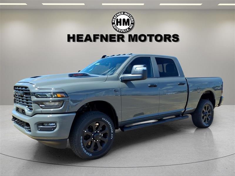RAM 2500 Tradesman Crew Cab SWB 4WD 2027