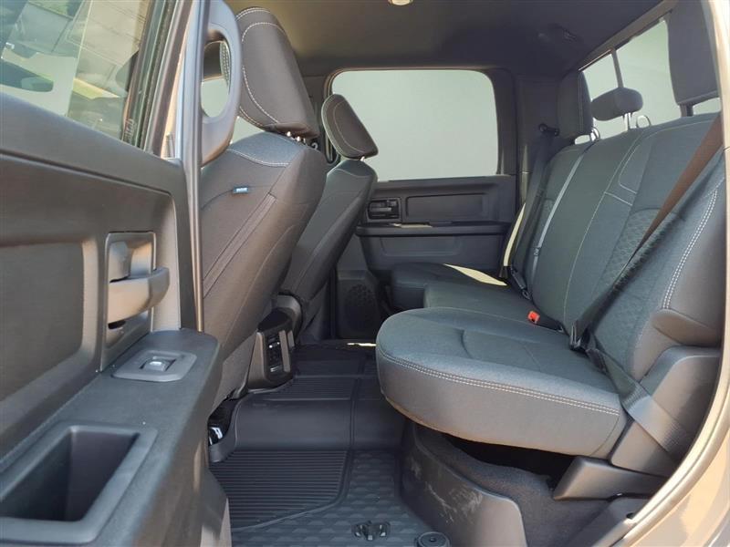 RAM 2500 Tradesman Crew Cab SWB 4WD 2027