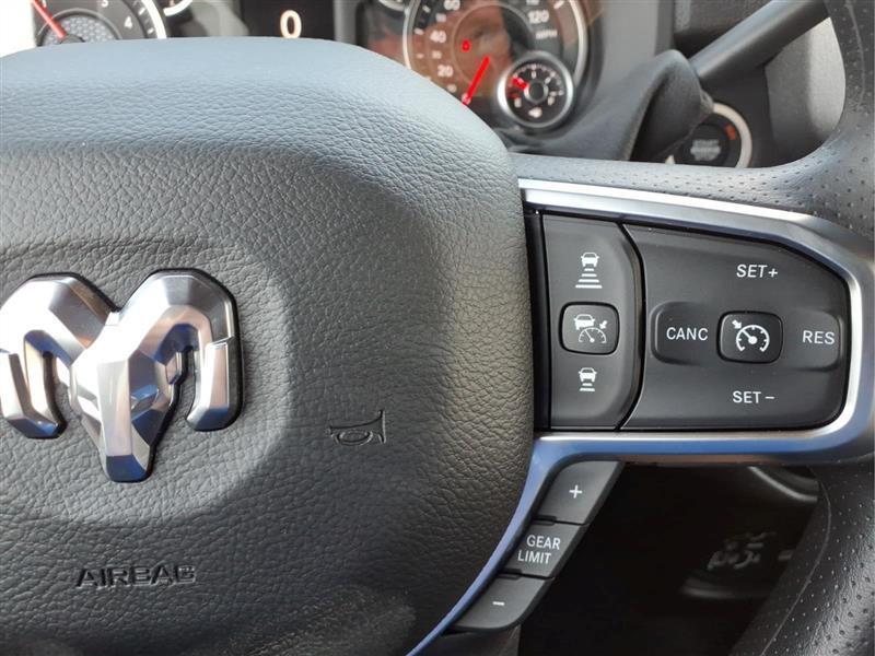 RAM 2500 Tradesman Crew Cab SWB 4WD 2027