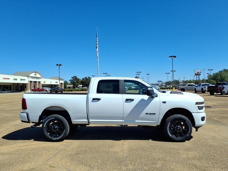 RAM 2500 Tradesman Crew Cab SWB 4WD 2027