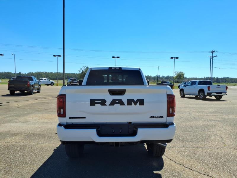 RAM 2500 Tradesman Crew Cab SWB 4WD 2027