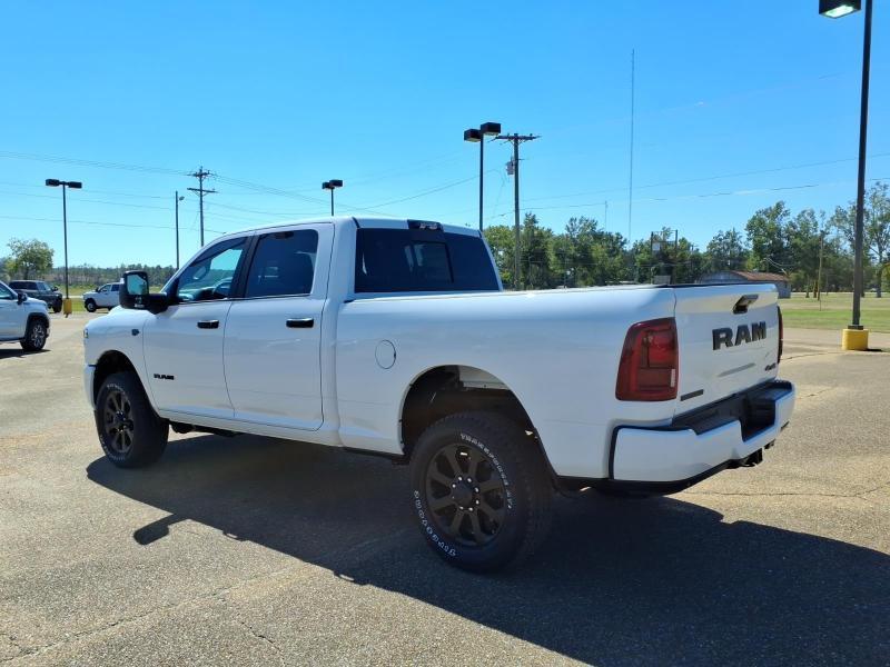 RAM 2500 Tradesman Crew Cab SWB 4WD 2027