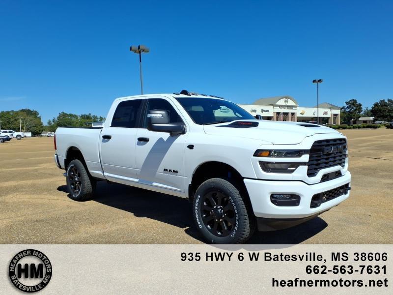 RAM 2500 Tradesman Crew Cab SWB 4WD 2027
