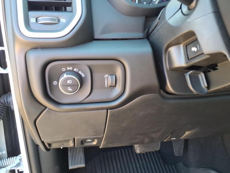 RAM 2500 Tradesman Crew Cab SWB 4WD 2027
