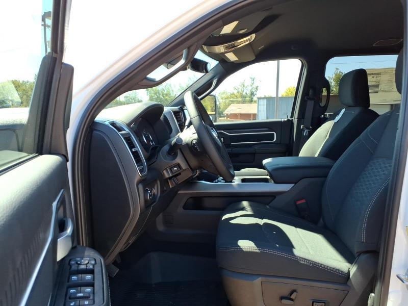 RAM 2500 Tradesman Crew Cab SWB 4WD 2027