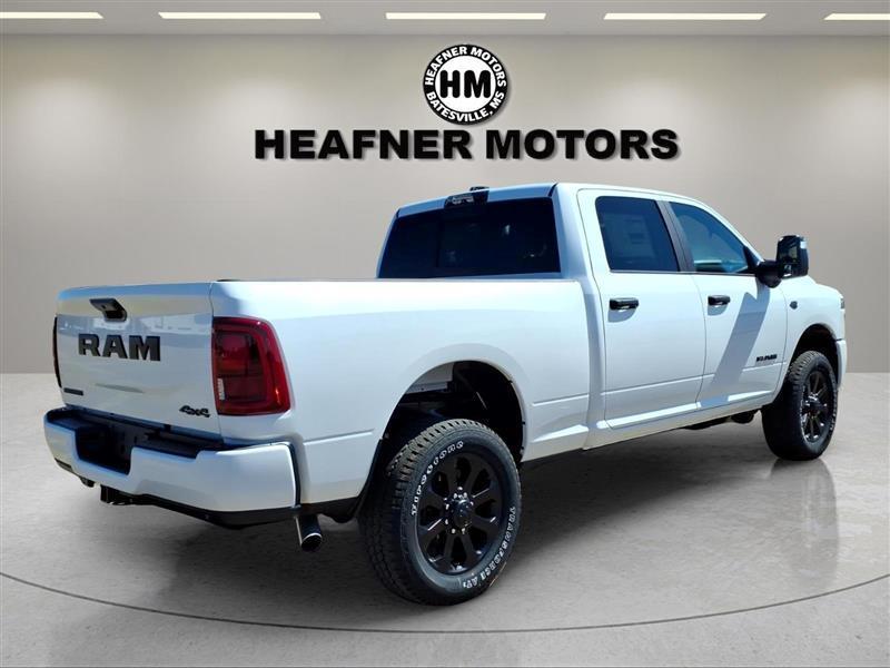 RAM 2500 Tradesman Crew Cab SWB 4WD 2027
