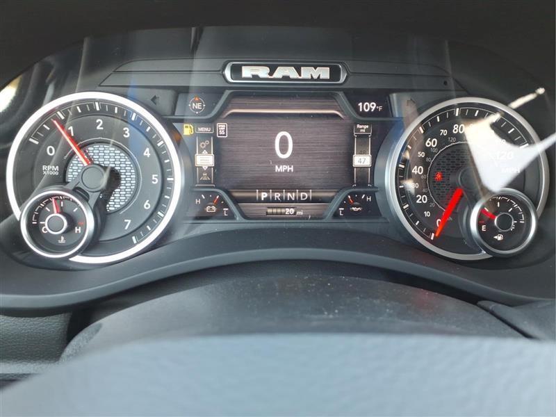 RAM 2500 Tradesman Crew Cab SWB 4WD 2027
